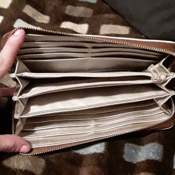 Wallet - Picture 2 of 3